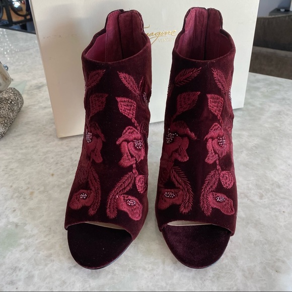 NIB Vince camuto sequin boots - Picture 3 of 4